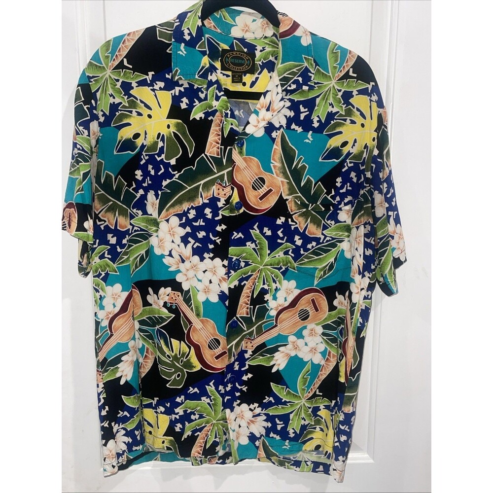 Hawaiian Reserve Collection Shirt Mens Medium 100% Rayon Aloha Guitar Print